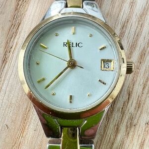 Relic ladies two tone bracelet dress watch NEW BATTERY